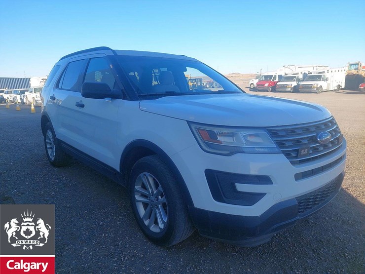 2017-ford-explorer-image-2