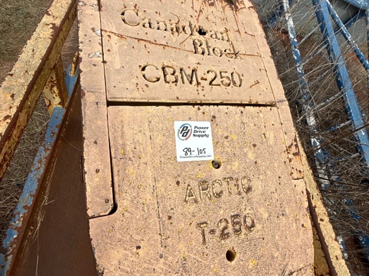 250-ton-5-sheave-1&1/8"-groove,-traveling-block-&-hook-image-1