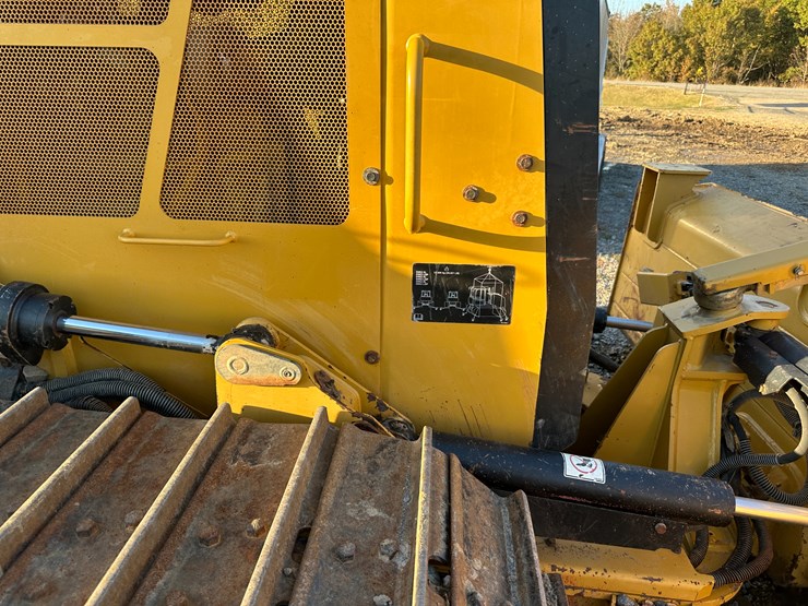 caterpillar-d5k2-image-40