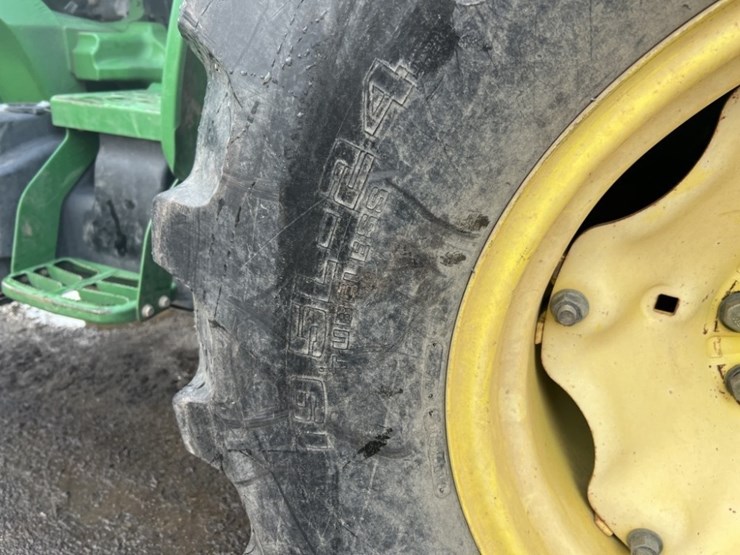 2009-john-deere-5075m-4wd-utility-tractor-image-16