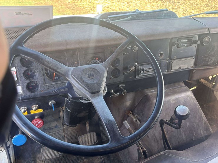 1980-international-s1900-image-23