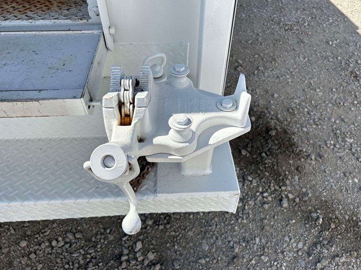 2019-chevrolet-silverado-2500hd-image-22