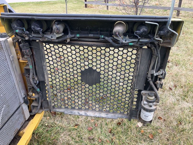 2018-new-holland-l228-image-23