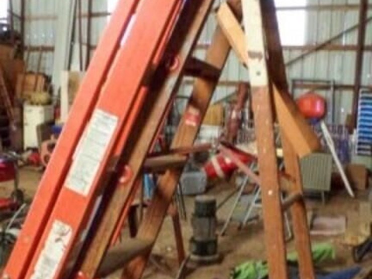 2---step-ladders-image-3