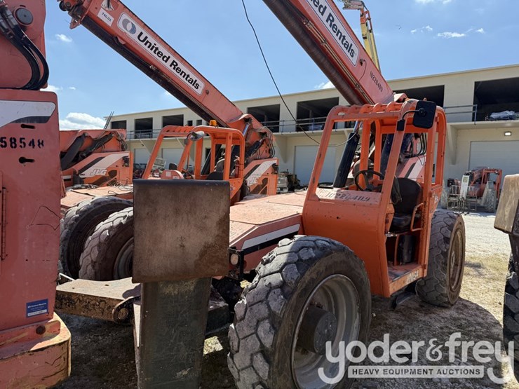 2014-sky-trak-10054-image-2