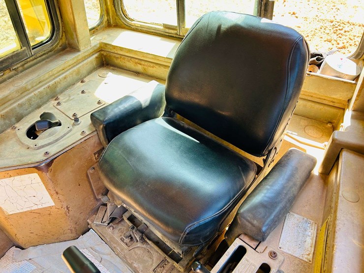 1987-caterpillar-d6h-image-63