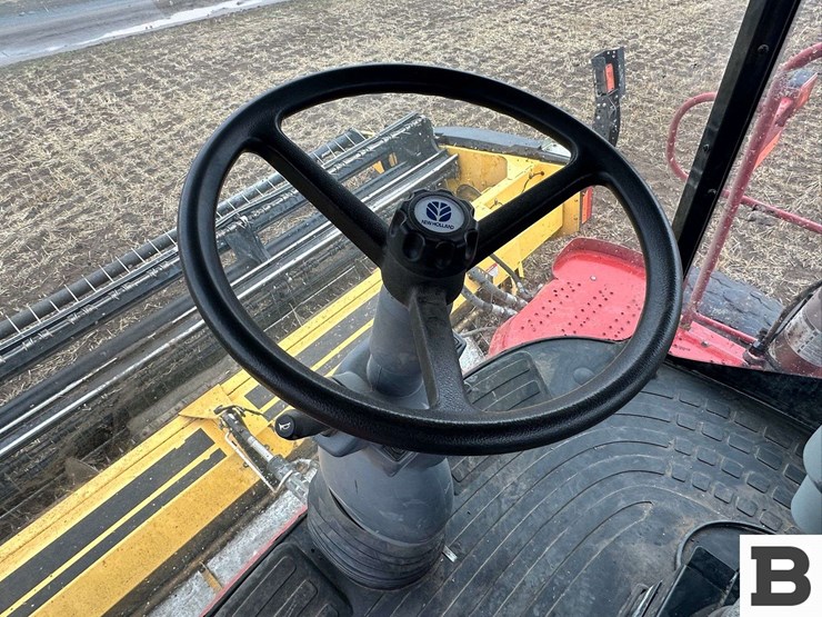 2009-new-holland-h8040-image-58