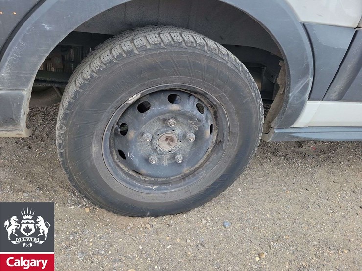 2017-ford-transit-image-17