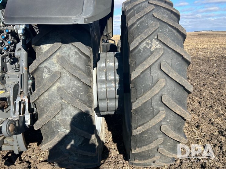 2020-massey-ferguson-8740s-image-27