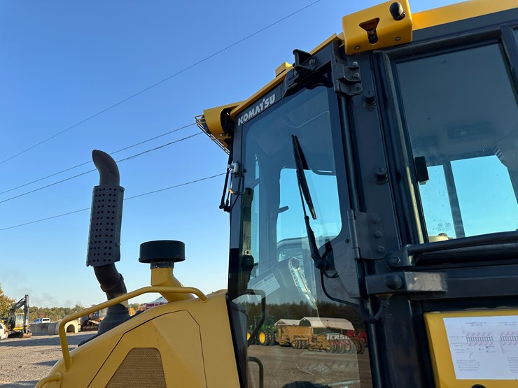 #32837-•-komatsu-39px-crawler-dozer-km10d130kka096648-image-25