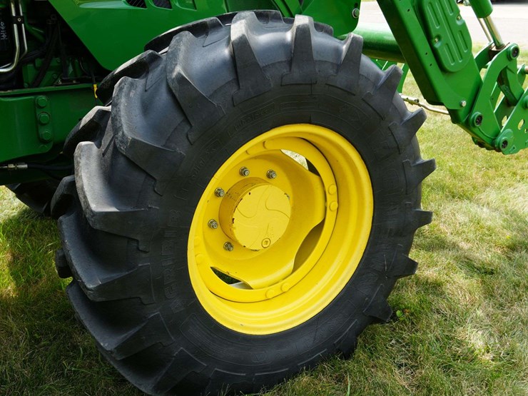 john-deere-6125r-image-46