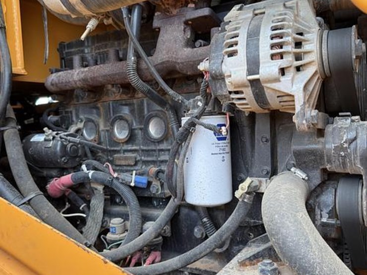 2011-hyundai-hl760-9-image-14