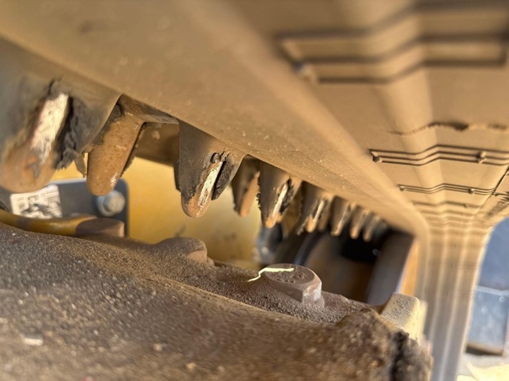 2023-caterpillar-259d3-image-15