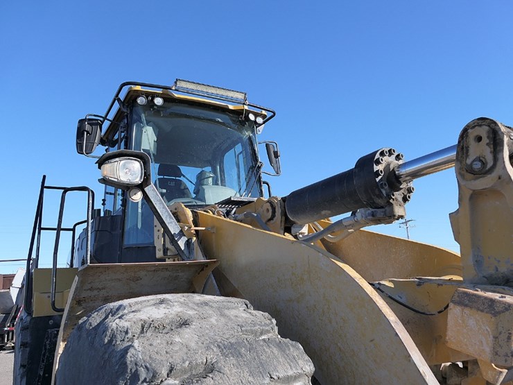 2014-caterpillar-972m-image-28