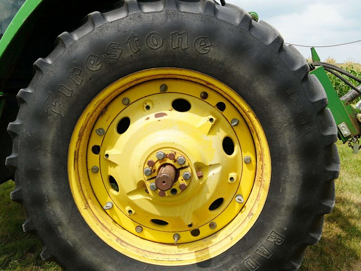 1994-john-deere-7200-image-29