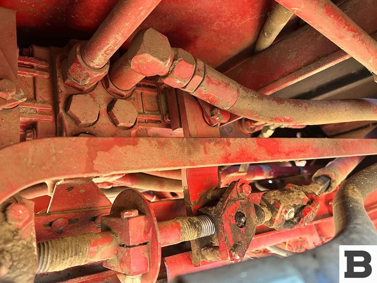 case-ih-8840-image-37