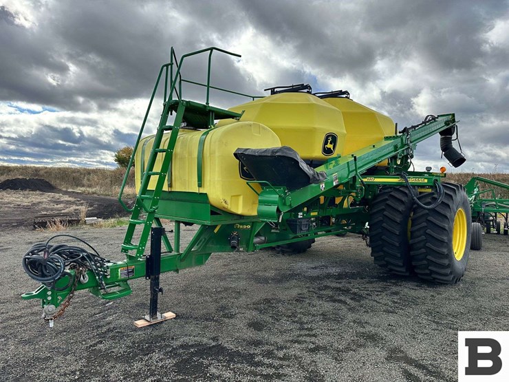 john-deere-1910-image-1