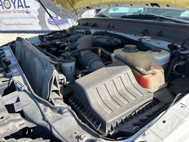 2012-ford-f550-image-8