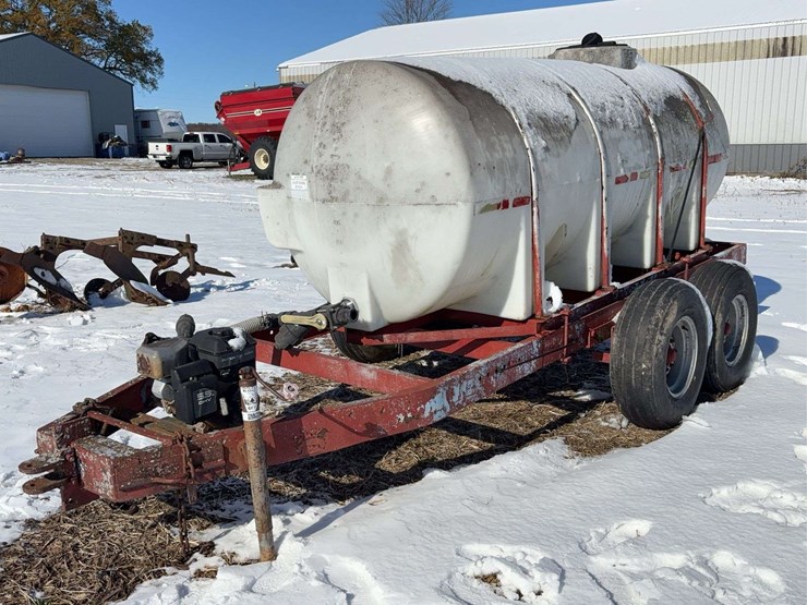 1000-gallon-poly-fertilizer-tank-image-4