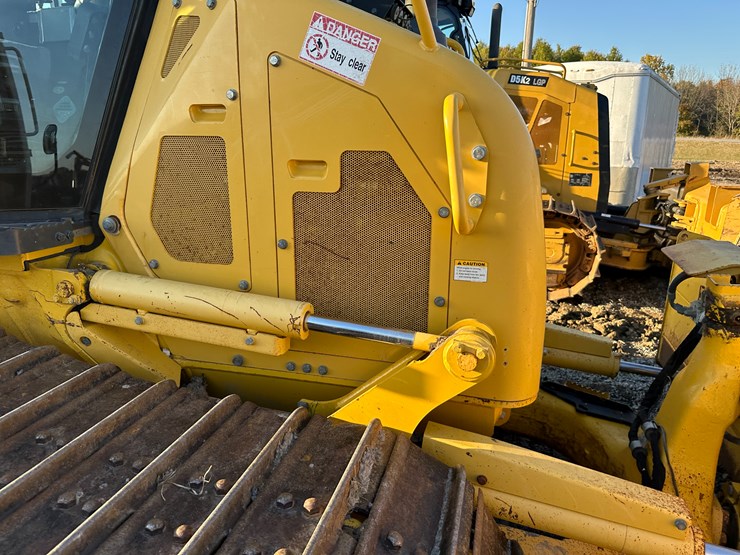 #32837-•-komatsu-39px-crawler-dozer-km10d130kka096648-image-35