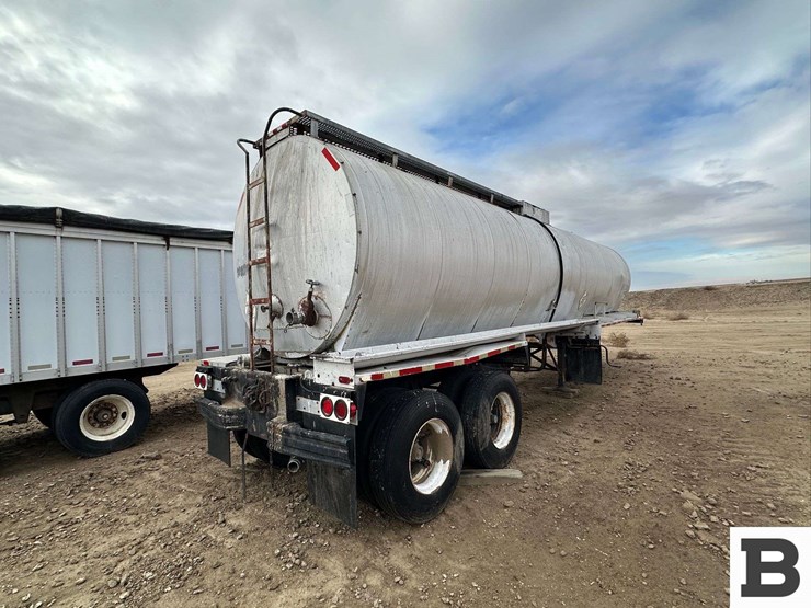 1979-western-aluminum-insulated-tanker-trailer---kennewick,-wa-image-4