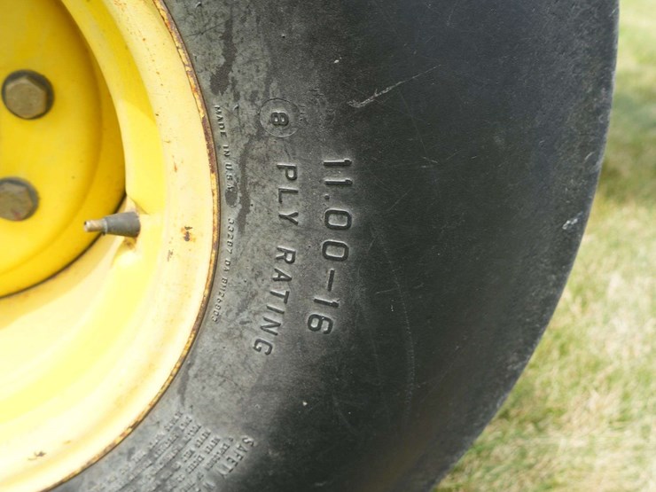 1994-john-deere-7200-image-35