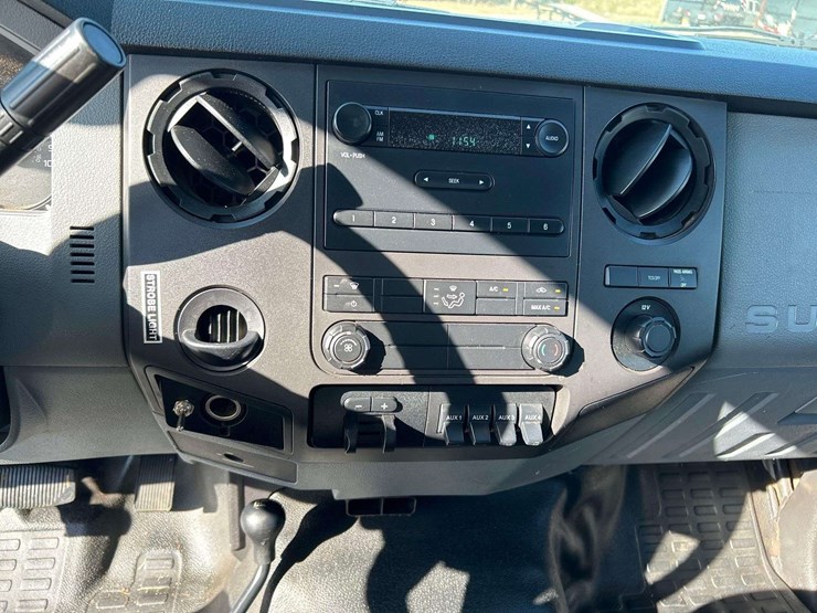 2012-ford-f550-image-17