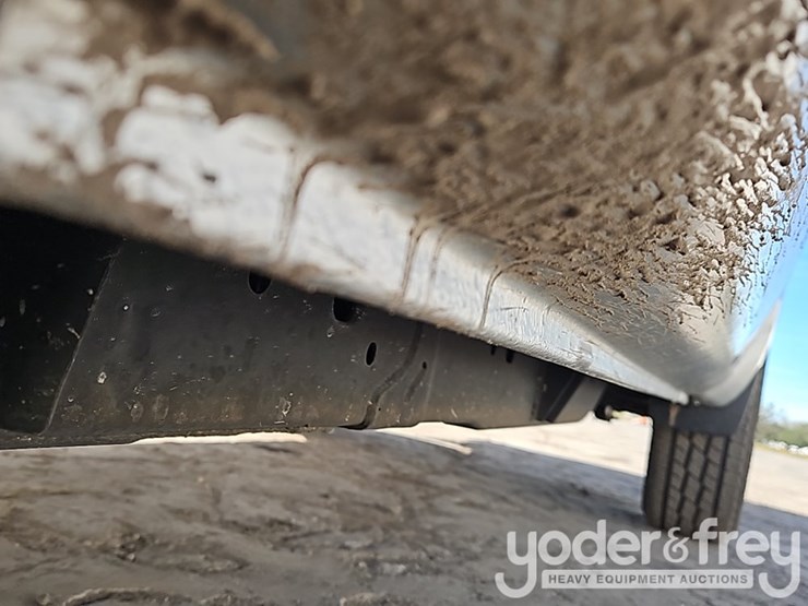 2016-nissan-frontier-image-13