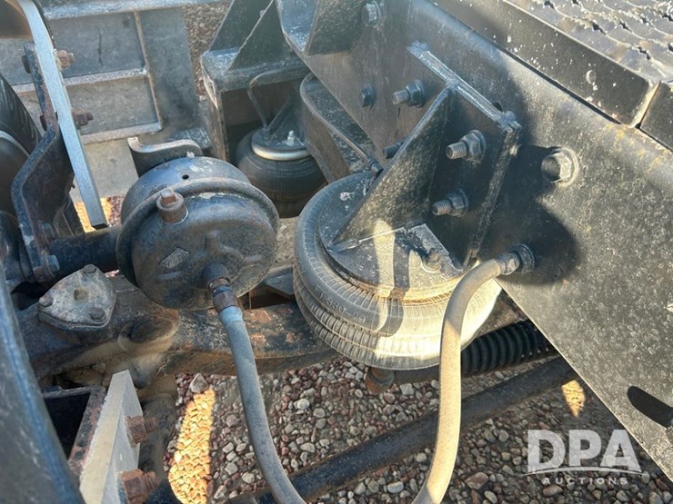 2004-international-9200i-image-42