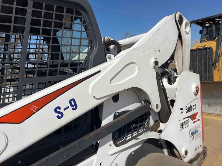 2017-bobcat-s770-image-16