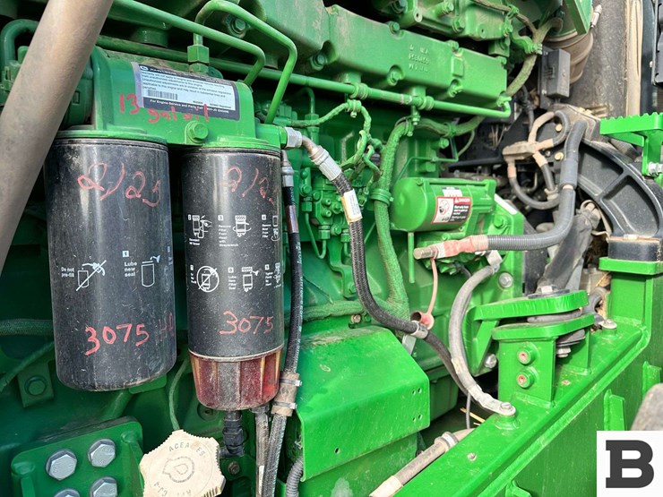2014-john-deere-9460r-image-16