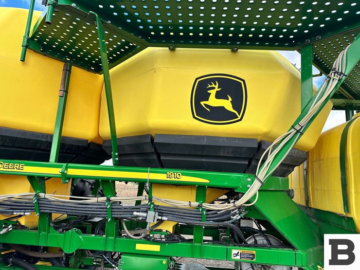 john-deere-1910-image-35