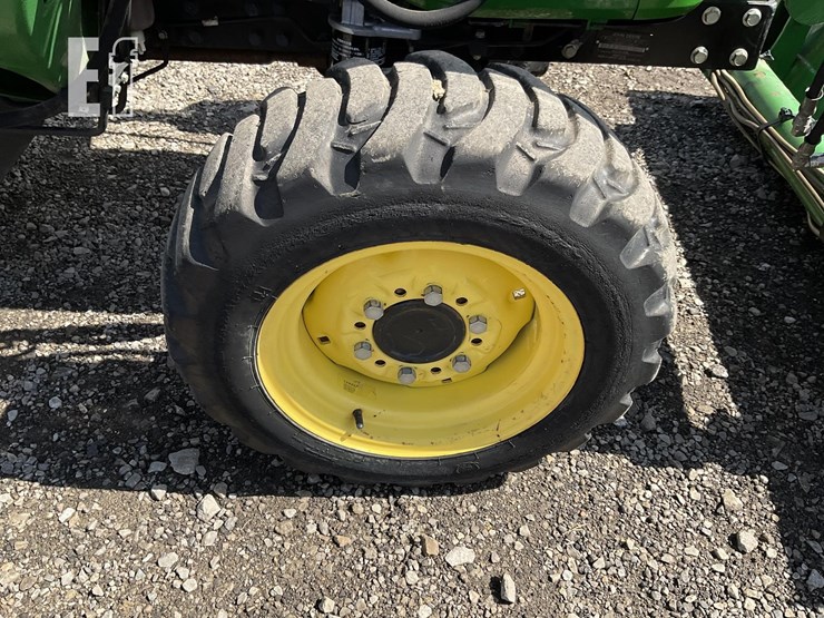 2018-john-deere-3038e-image-13