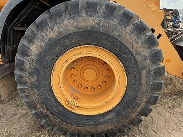 2011-hyundai-hl760-9-image-11