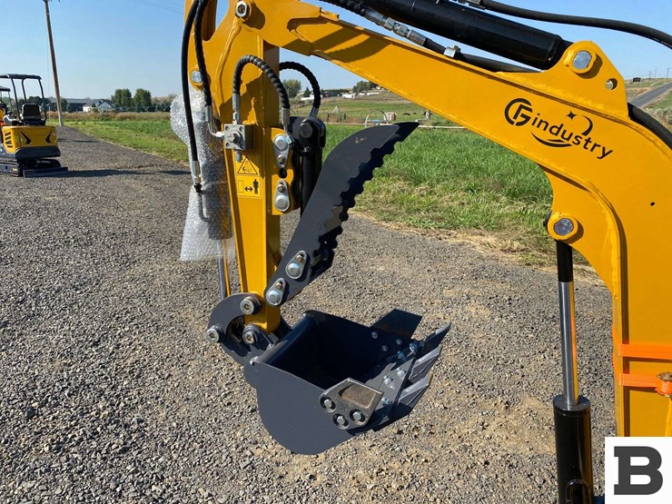 2025-cfg-industrial-qk18r-mini-excavator---eltopia,-wa-image-13