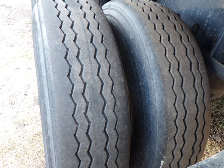 2015-utility-flatbed-image-14