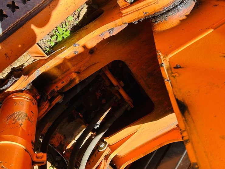 2010-doosan-dx180-lc-image-57