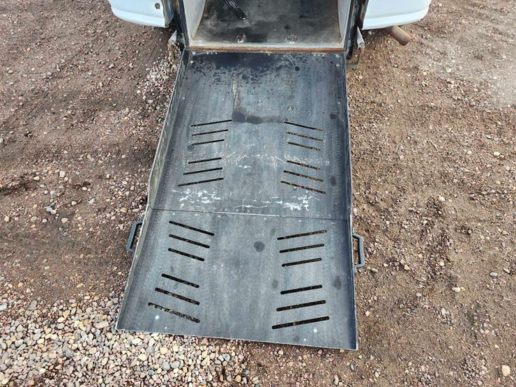 2015-dodge-grand-caravan-sxt-image-9