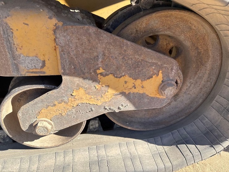 2018-caterpillar-259d-image-13