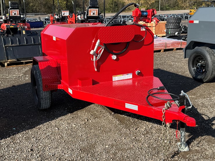 #32-•-towable-300-gallon-fuel-tank-image-1