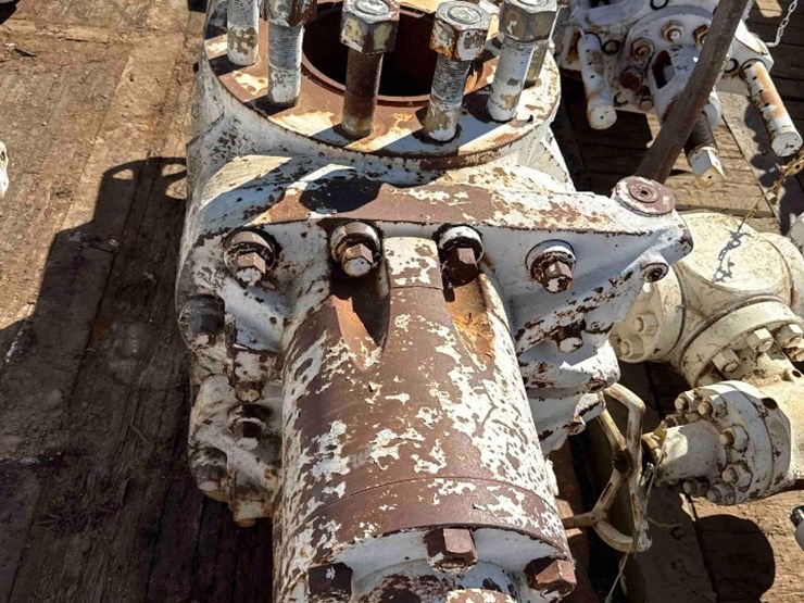 11"-double-ram-bop-image-4