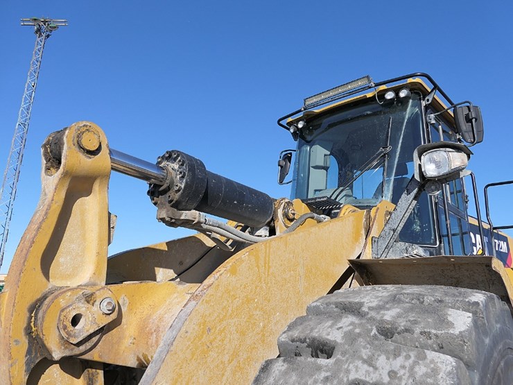 2014-caterpillar-972m-image-9