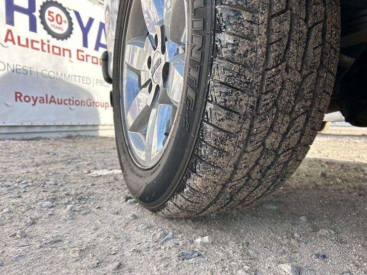 2006-gmc-3500-image-28