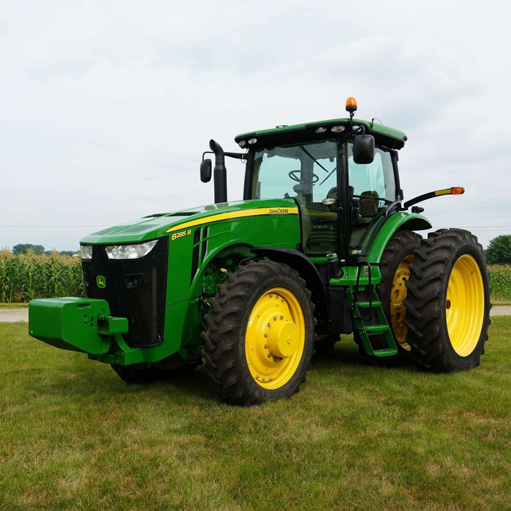 2011 JOHN DEERE 8285R