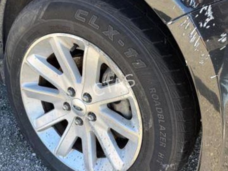 2010-ford-flex-image-4