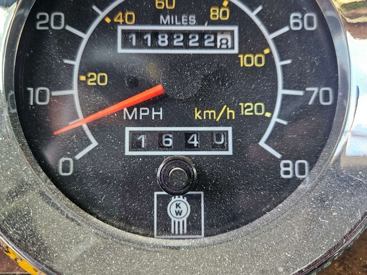 1997-kenworth-t800-image-31