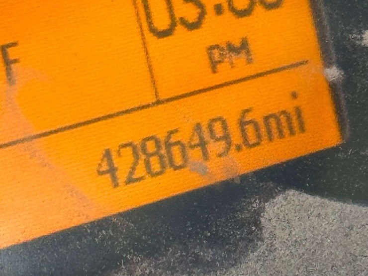 2009-volvo-tractor-truck---caution---kennewick,-wa-image-24