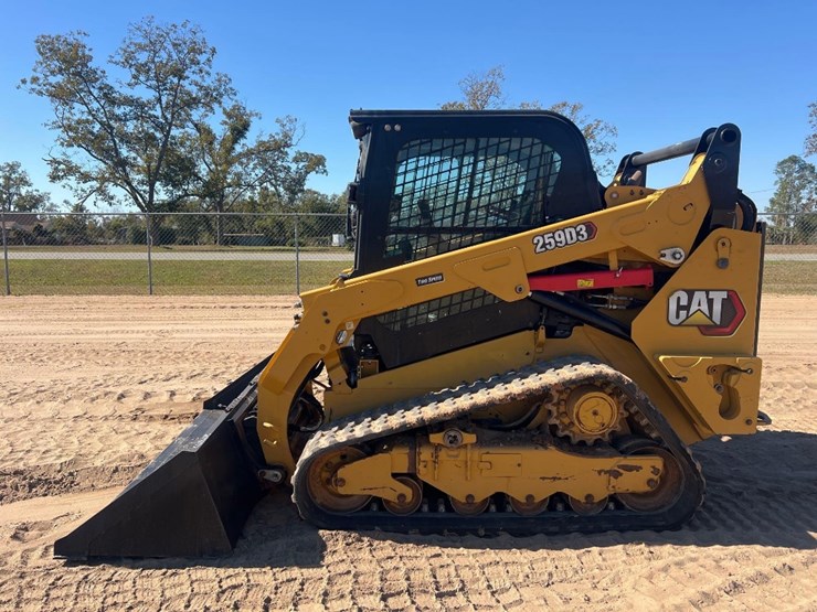 2020-caterpillar-259d3-image-1