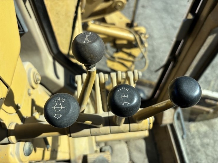 1989-caterpillar-140g-image-27