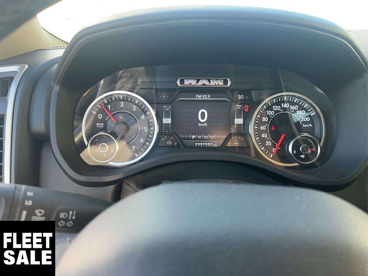 2019-dodge-1500-image-12